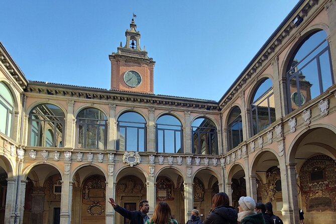 Best of Bologna in one day : Food, architecture, art and history - Archiginnasio di Bologna: the University of Bologna as living history