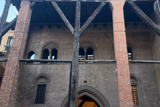 Bologna: A Self-Guided Audio Tour from Porta Galliera to Le Tre Frecce - Start at Porta Galliera: the city’s names and the 1848 rebellion