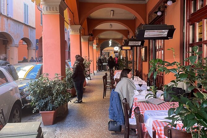 Bologna: A Self-Guided Audio Tour from Porta Galliera to Le Tre Frecce - Il Pincio and Parco della Montagnola: Napoleon’s French-style garden entrance