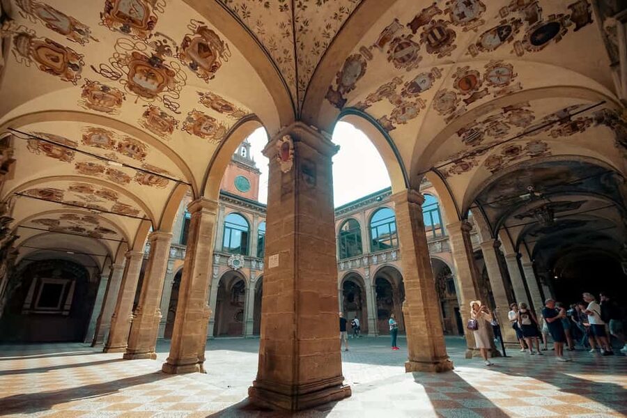Bologna: Archiginnasio small group tour - Who This Tour Suits Best (And Who Might Want Another Plan)