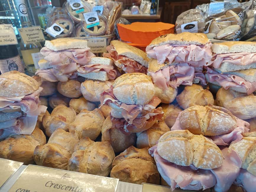 Bologna by night: Food, wine, spritz and fun - Key highlights to know before you go