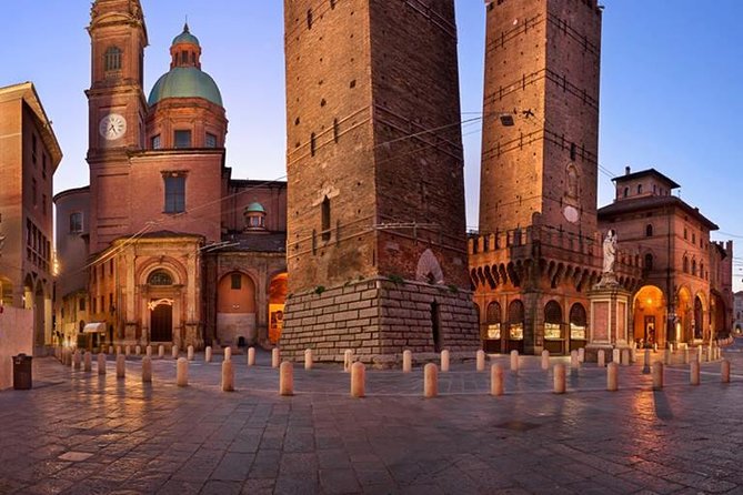Bologna By Night Walking Tour - Best fit: who should book this night walk