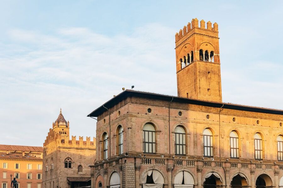 Bologna: City Center Walking Tour - Key things you’ll notice on this Bologna walk