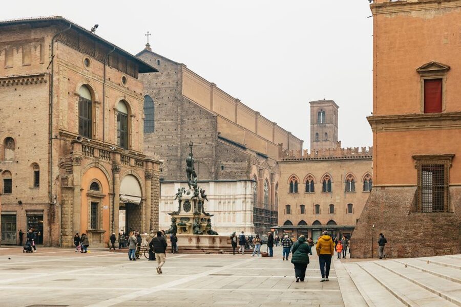 Bologna: City Center Walking Tour - Two Towers (and Asinelli): reading Bologna’s skyline like a story