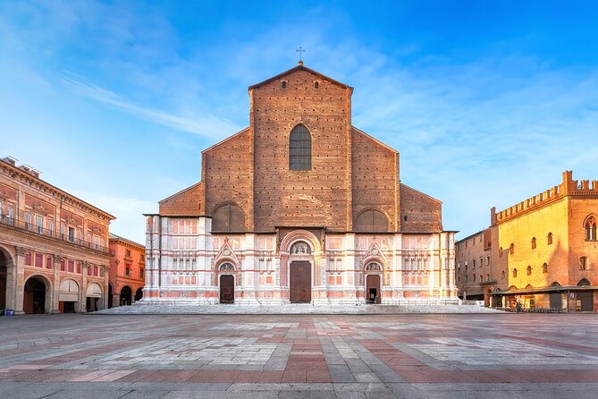 Bologna: City Walk with Audio Guide in 7 Languages on your Phone - The 3.5 km route: what pacing feels like