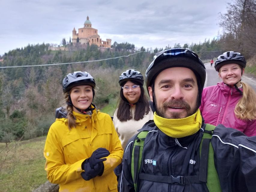 Bologna: E-Bike Guided Tour with Aperitivo - The San Luca climb and why this ride still takes effort