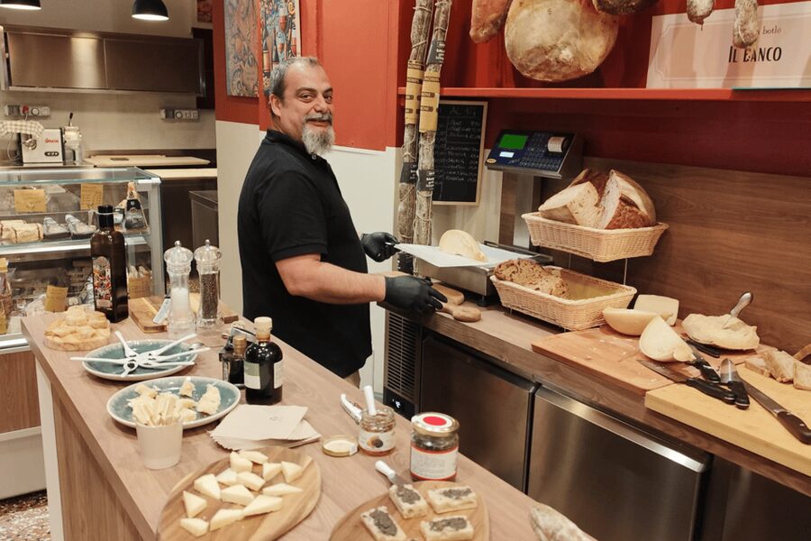Bologna: Food and Wine Tasting with Interactive Game - Key points to know before you go