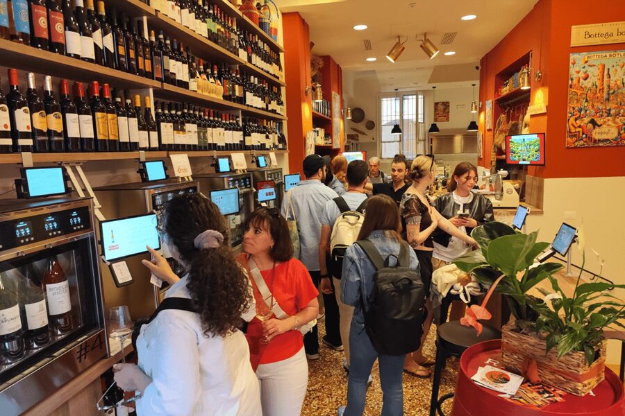 Bologna: Food and Wine Tasting with Interactive Game - The three-wine lineup: Pignoletto plus two Sangiovese styles