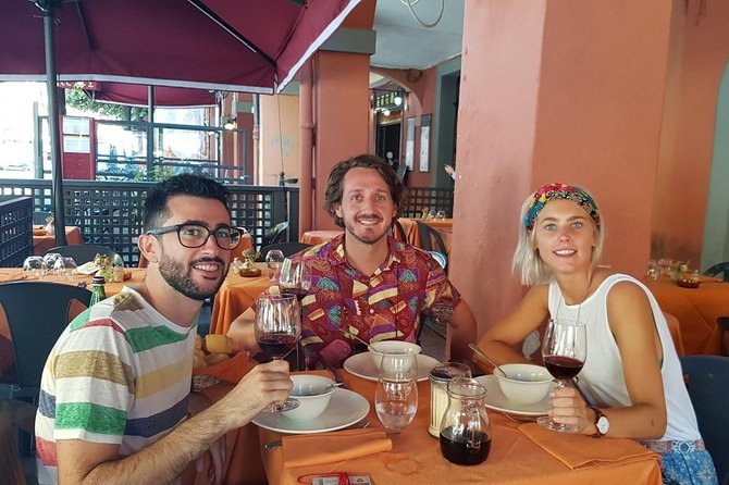 Bologna Food Tour from a local perspective - Meeting at Piazza di Porta Ravegnana and how the pacing works