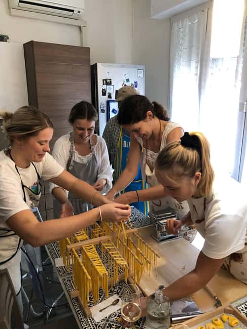 Bologna: Fresh Pasta Masterclass with Organic Wine Tasting - Organic wine tasting with pairing logic you can use