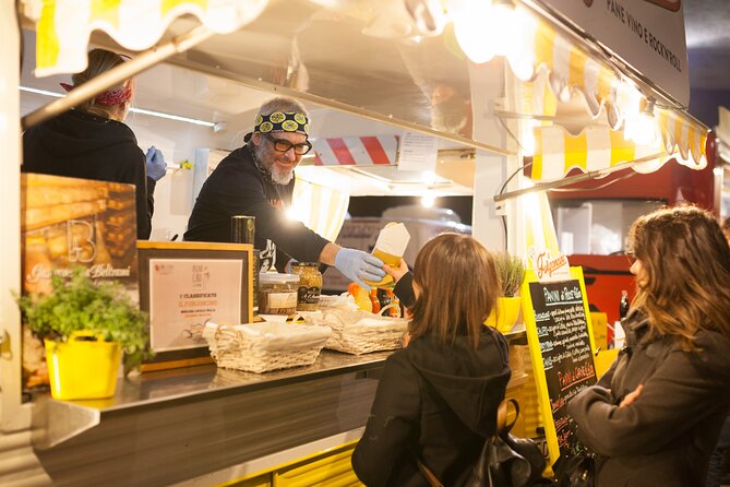 Bologna: Full meal Food Tour with Local Delights by Do Eat Better - Palazzo Ruini dessert choice: artisanal gelato or torta degli addobbi