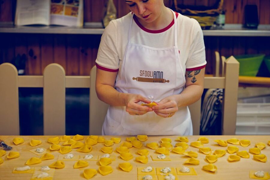 Bologna: Guided Food Markets Tour - Mercato delle Erbe: start with seasonal produce and first bites