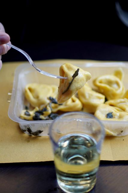 Bologna: Guided Food Markets Tour - The real value: a food bill you can control (and a no-waste mindset)