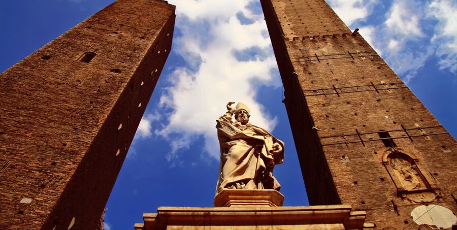 Bologna: Guided Walking Tour - Where This Tour Starts: Piazza del Podestà and Piazza Maggiore