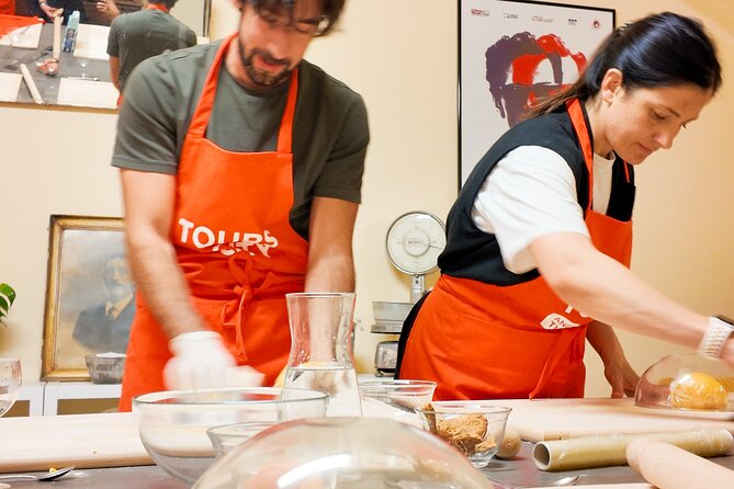 Bologna Local Pasta Cooking Class, Ragu, Spritz, Wine & Gelato - Casoni spritz in Bologna: how it’s built for the real aperitivo hour