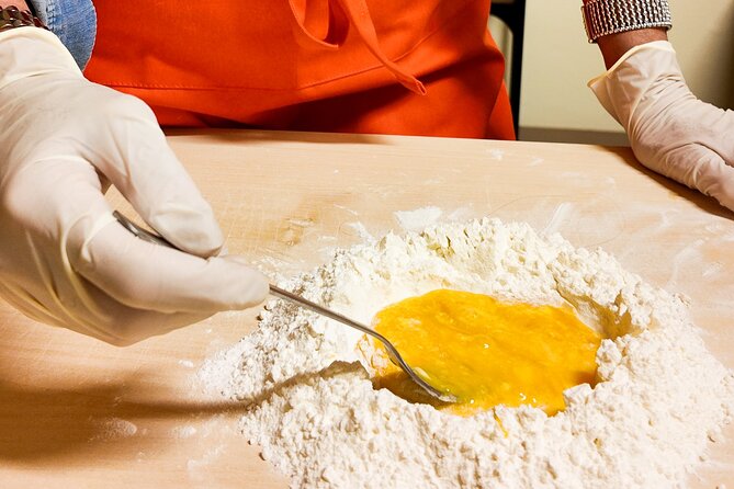 Bologna Local Pasta Cooking Class, Ragu, Spritz, Wine & Gelato - Who should book this pasta class in Bologna