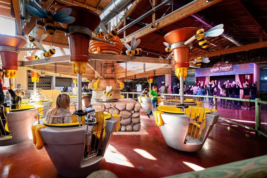 Bologna: Luna Farm Amusement Park Family Entry Ticket - Special day energy: Dec 30 with Santa Claus house and Lucilla