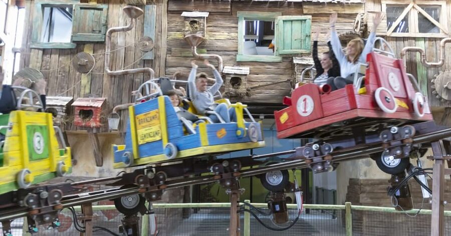 Bologna: Luna Farm Amusement Park Family Entry Ticket - The included attractions: what each one adds to the day