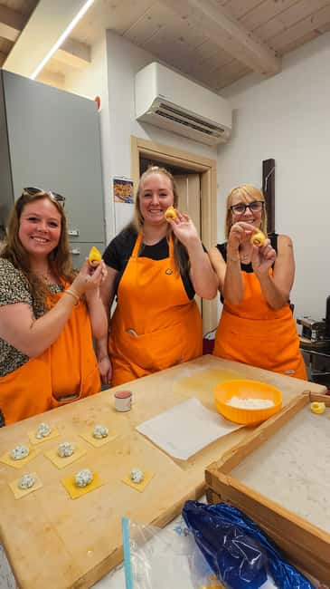 Bologna: Pasta Cooking Class, Ragu & Wine with Local Host - Price and Value: What $79 Includes (and What You’re Really Paying For)