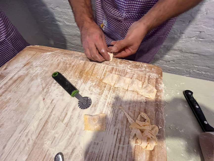 Bologna: Pasta Tagliatelle al Ragu Cooking Class with Wine - Buzz Mattioli and the Reality of Getting There