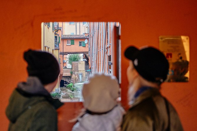 Bologna Private City Kickstart Tour - Piazza Santo Stefano: your Bologna bearings start here
