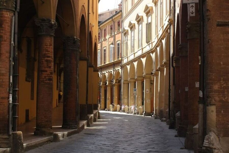 Bologna: Private custom tour with a local guide - What Makes the Guide Time Actually Work