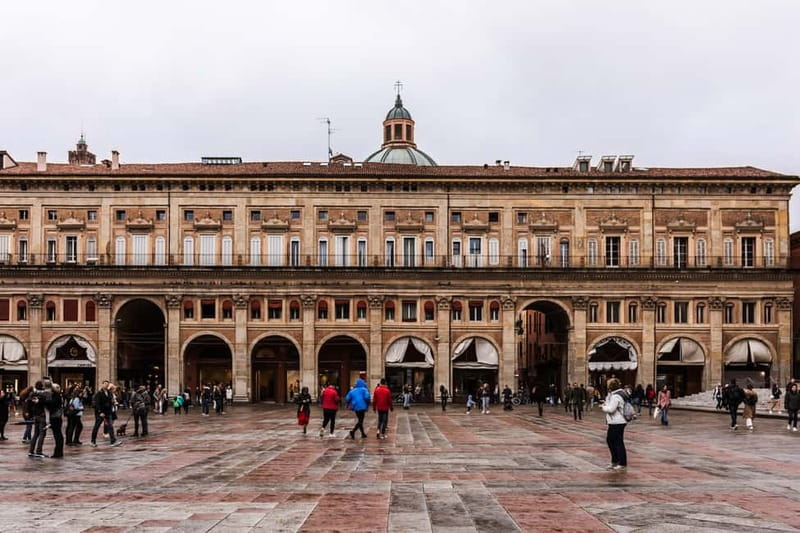 Bologna: Private Custom Walking Tour with Local Guide - When This Tour Is The Right Fit (And When It Isn’t)