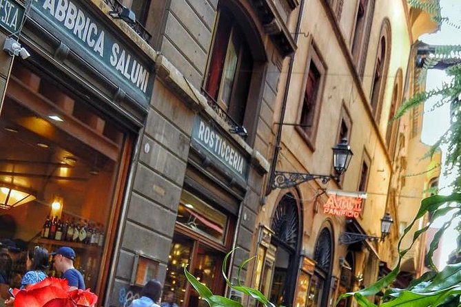 Bologna Private Food Tour Eating around the Centre - Back in Quadrilatero for tortellini