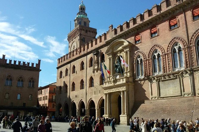 Bologna Private & Personalized Half-Day Tour with a Local Guide - Optional Two Towers climb: your medieval city orientation moment