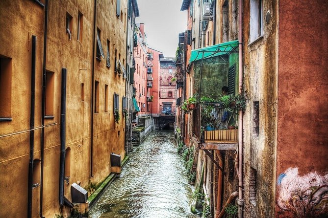 Bologna Private & Personalized Half-Day Tour with a Local Guide - Price and value: is $113.96 per person worth it?