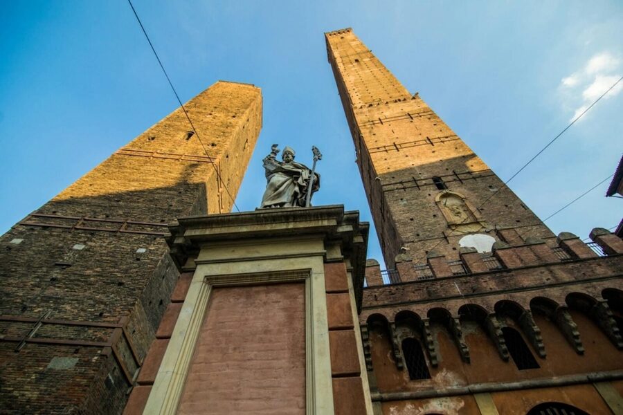 Bologna: Private Top Historical Sites Guided Walking Tour - Portico del Pavaglione and the Archiginnasio context (with optional entry fee)