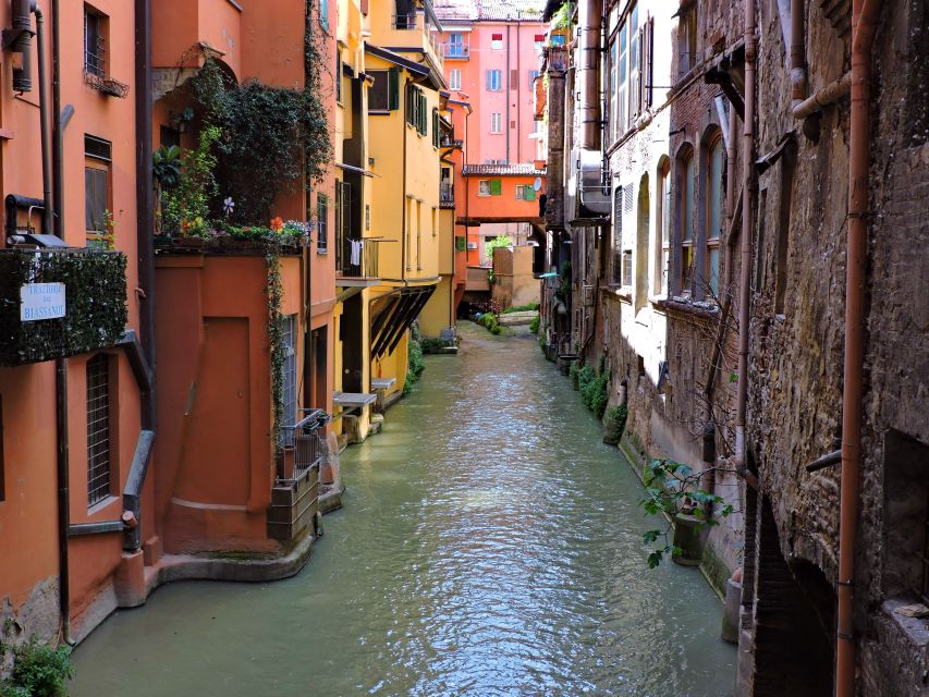 Bologna: Private Tour with a Local Guide - Getting Oriented in Bologna Starts at Your Door