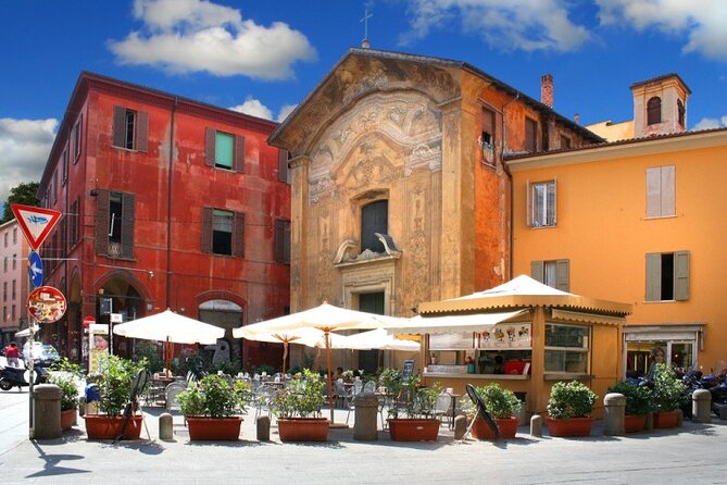 Bologna Private Walking Tour - Piazza Maggiore: the starting line that actually helps