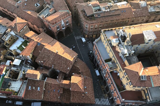 Bologna Private Walking Tour - Fontana del Nettuno, Sala Borsa, and the municipal zones
