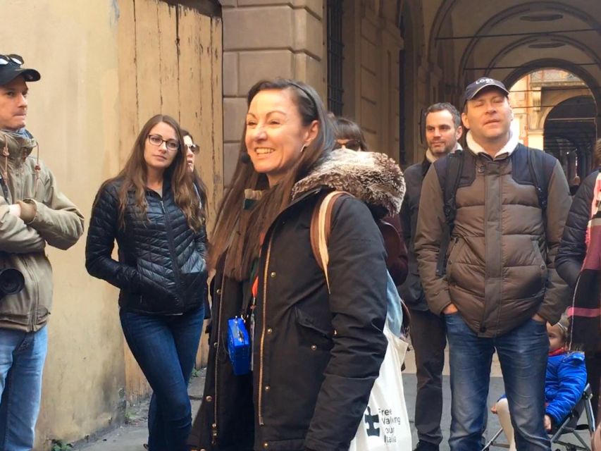 Bologna: Private Walking Tour with a Guide - Leaning towers, porticoes, and what Bologna does differently
