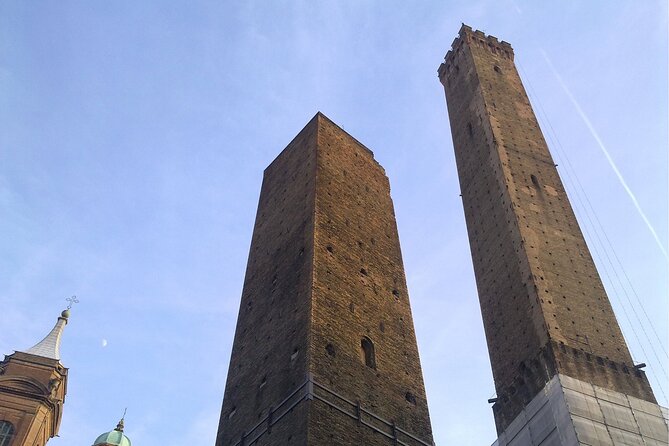 Bologna Scavenger Hunt and Highlights Self Guided Audio Tour - Key highlights you’ll care about before you go