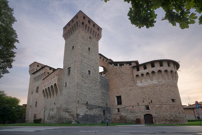 Bologna Surroundings Photo Tour: Rolling Hills and Ravines - Stop-by-stop: Monteveglio, Valsamoggia, Monte San Pietro, Rocca dei Bentivoglio