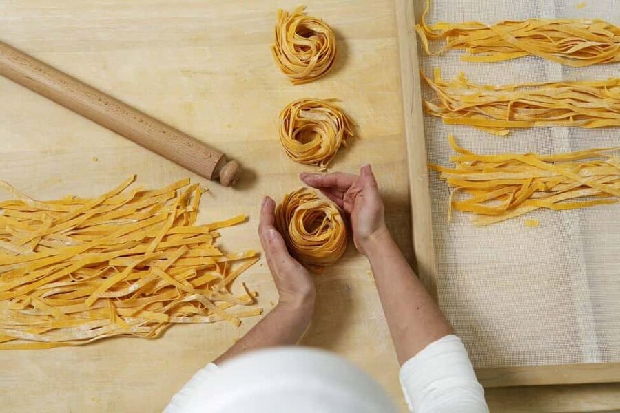 Bologna: Taste Local Specialties on a Guided Walking Tour - Who should book this Bologna walking food tour