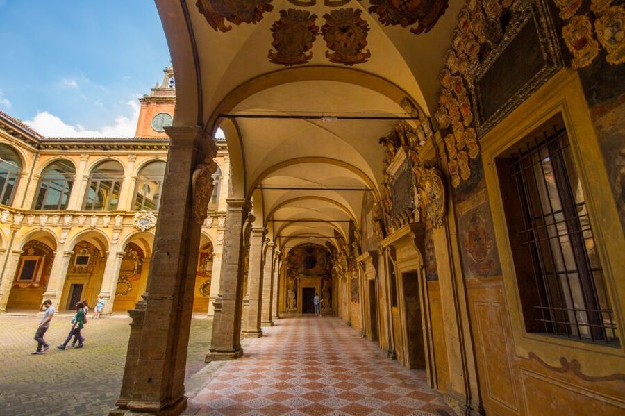 Cathedral of San Petronio and Archiginnasio Private Tour - San Petronio’s clockless surprise: the sundial floor you can walk through