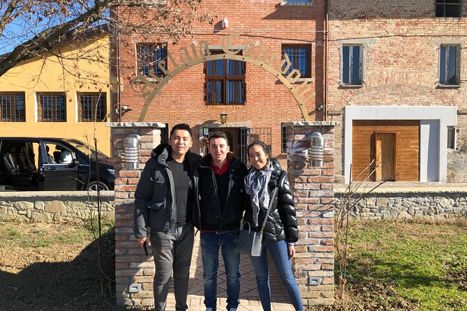 Cavedoni Balsamic Vinegar Tour: The Oldest in Modena - Pairing food and Lambrusco: learning what balsamic does on a plate