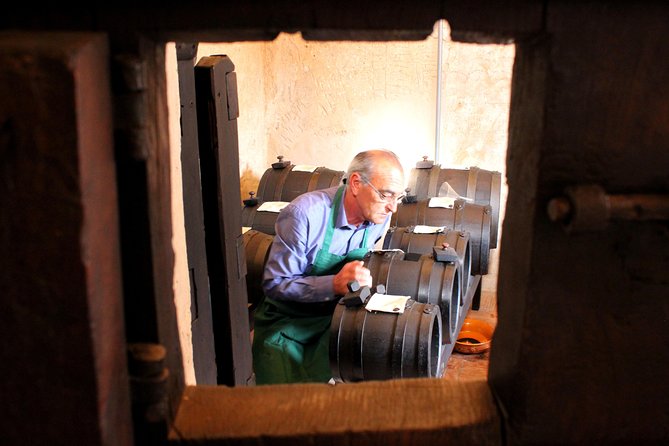 Centenary Balsamic Vinegar of Modena - Acetaia Tour & Tasting - Entering Acetaia La Vecchia Dispensa: medieval rooms, real vinegar air