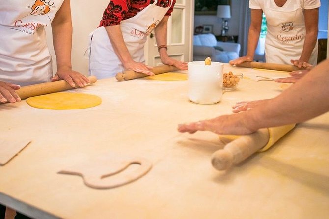 Cesarine: Small group Pasta and Tiramisu class in Bologna - Fresh pasta work: making two dishes from scratch