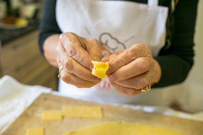Cesarine: Small group Pasta and Tiramisu class in Modena - Modena-Style Details at the Table: Wine, Coffee, and a Culture Lesson