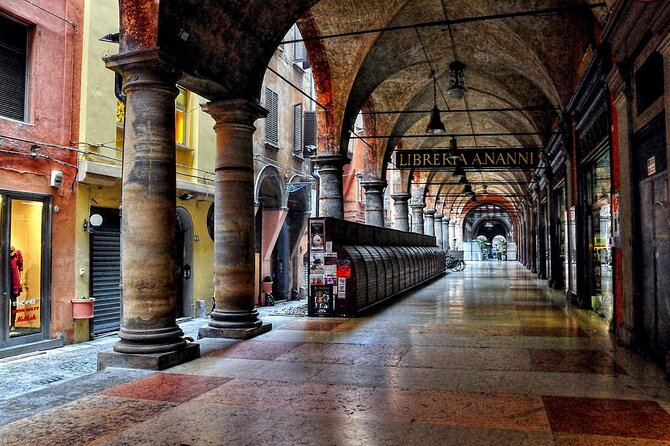 Discover Bologna an amazing city - Basilica di San Petronio: a church where astronomy and power meet