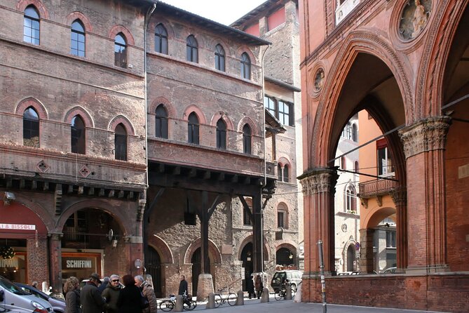 Discover Bologna an amazing city - Quadrilatero: eat your way through medieval narrow streets