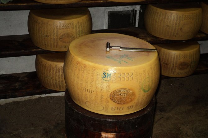 Discover Parma foods with Laura - Meeting in central Parma and getting moving fast at 8:30