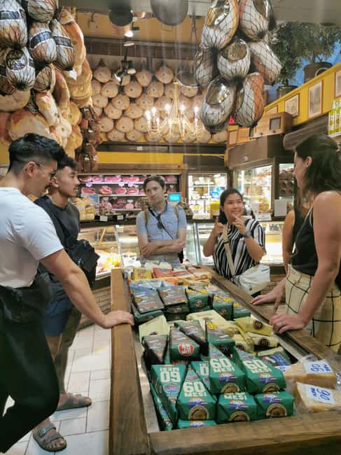 Emilia Romagna cheese tour - Parmigiano Reggiano and the Cow-Breed Lesson