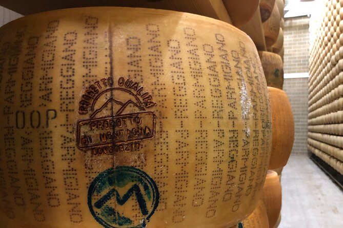 Emilian Mountains: Local Flavours, Castle & outdoors - Parmigiano Reggiano at Latteria Sociale S.Giorgio: watch, taste, understand