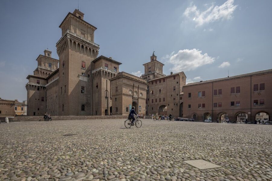Ferrara: City Highlights Walking Tour with Local Guide - S. Cristoforo alla Certosa: Renaissance church inside a Monumental Cemetery