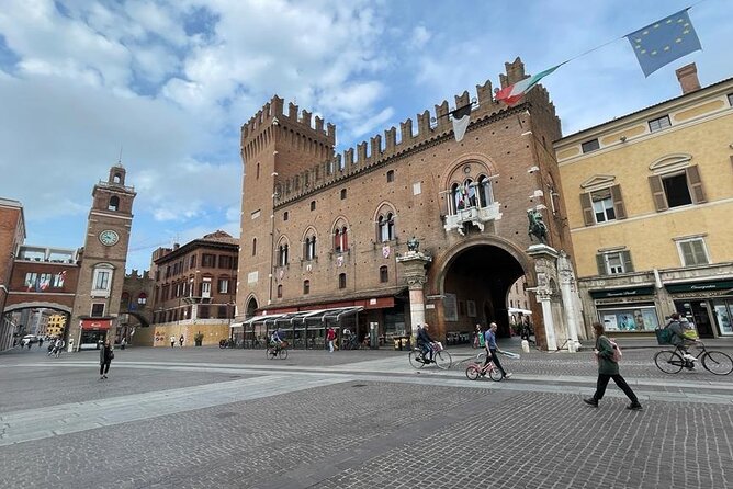 Ferrara Tour of Must-See Attractions with Local Top Rated Guide - Meeting at Piazza Savonarola and ending near the city center